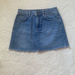BDG short denim skirt size XS